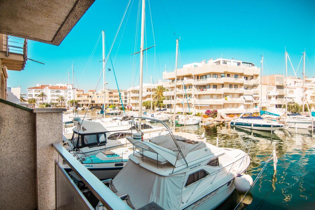 Edificio La Sardana * Empuriabrava